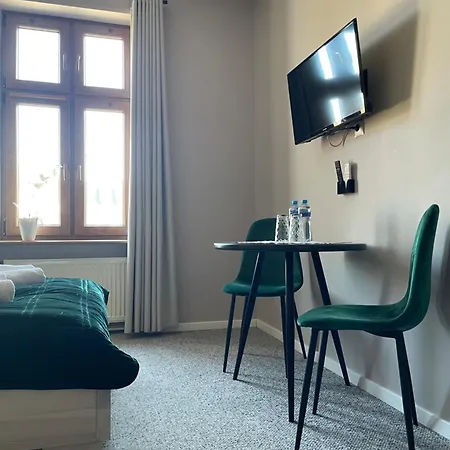 Hotel Goscinne I Restauracja Wielkopolanka