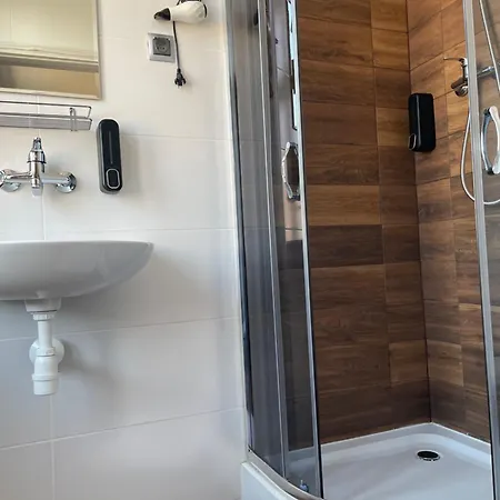 Hotel Goscinne I Restauracja Wielkopolanka Chodzież