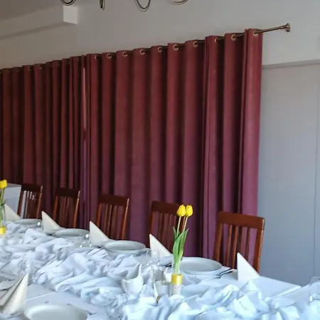 Goscinne I Restauracja Wielkopolanka Hotel *